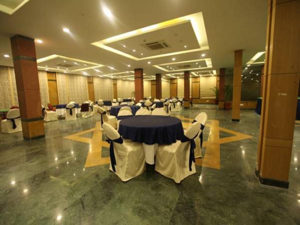 Modi Hotel & Resorts Pinjaur Экстерьер фото