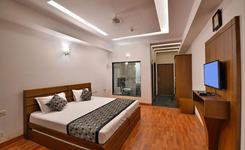 Modi Hotel & Resorts Pinjaur Экстерьер фото